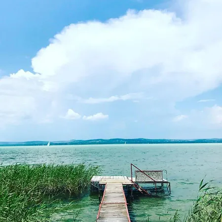 Bella Garden * Balatonszárszó