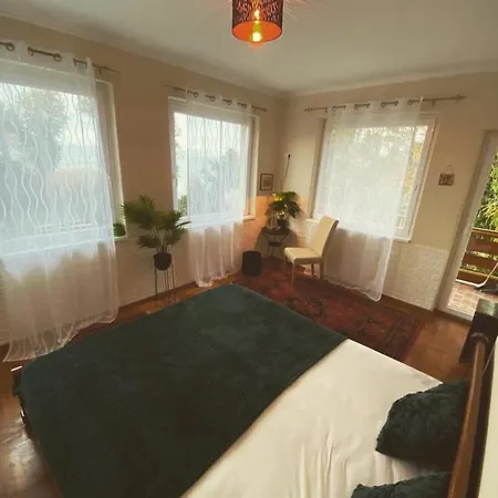 Bella Garden بالاتونسزارسكو