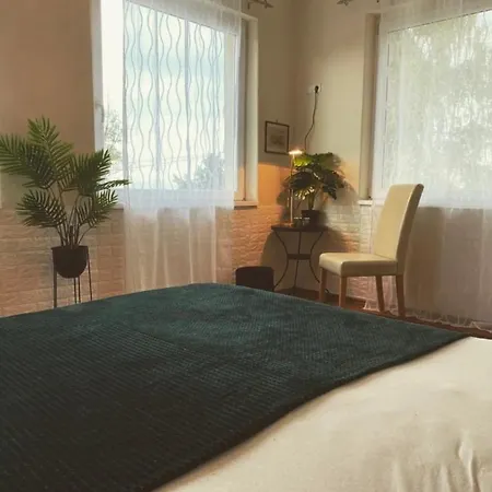 Bella Garden Nyaraló Balatonszárszó