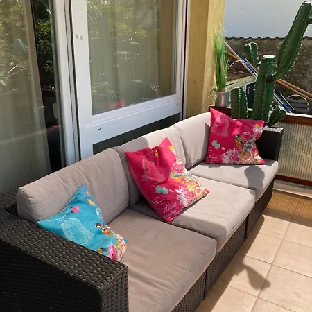 بيت للعطل Bella Garden *
